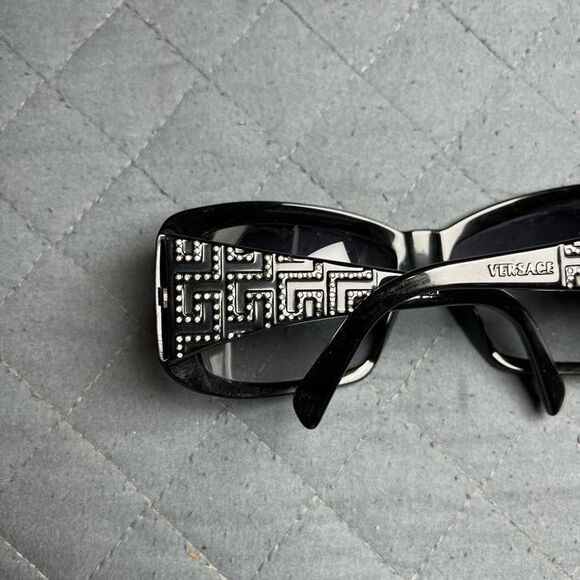 Versace MOD 4069-B Black Square Sunglasses Frames 66-16 125 Italy Designer Women main image 4